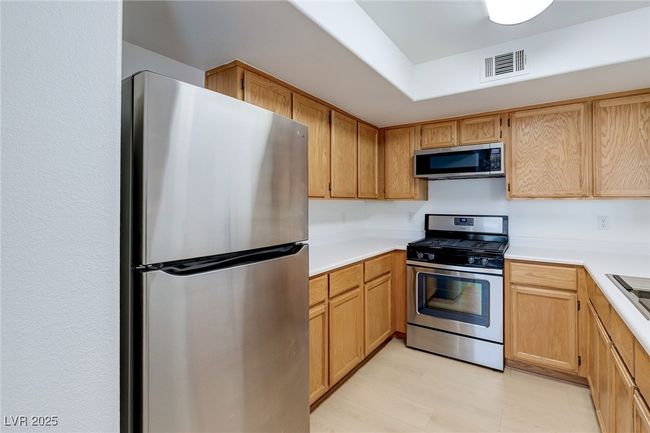 UNIT-136 - 8450 Alta Dr, Condo with 2 bedrooms, 2 bathrooms and null parking in Las Vegas NV | Image 10
