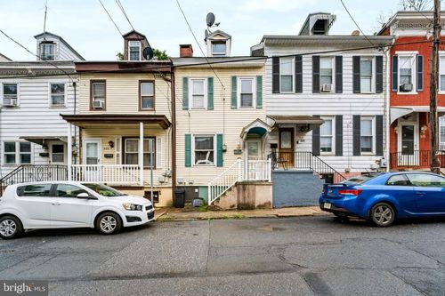 807 W Norwegian St, POTTSVILLE, PA, 17901-2828 | Card Image