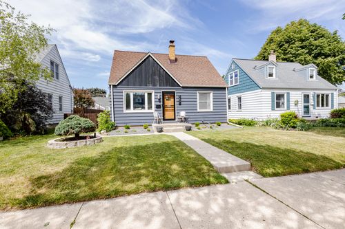 3631 N 99th St, Milwaukee, WI, 53222-2419 | Card Image