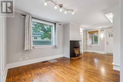908 5 St Nw, Calgary, AB, T2N1R2 | Card Image