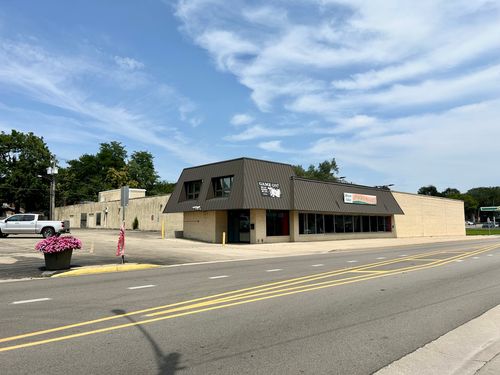 235 3rd St, La Salle, IL, 61301-2335 | Card Image