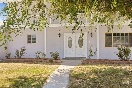 4005 Madrid Ave, Bakersfield, CA, 93309 | Card Image