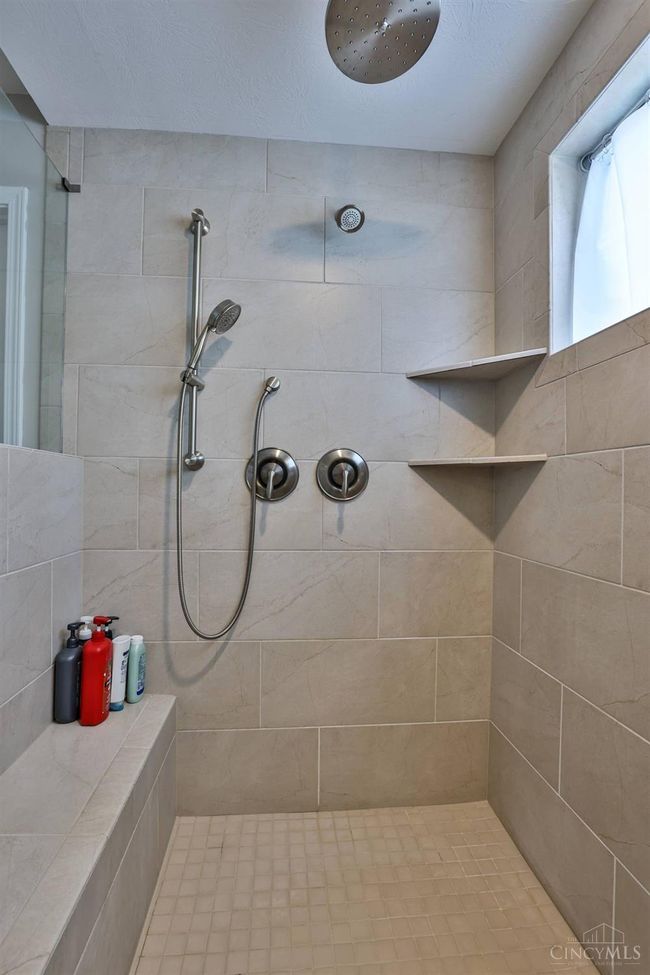 684 Newton Dr, House other with 4 bedrooms, 4 bathrooms and null parking in Beavercreek OH | Image 35