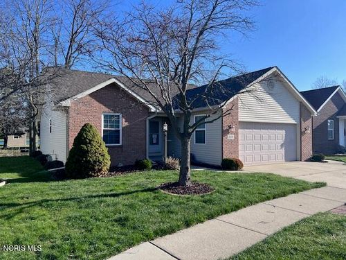 2219 Redbud Ln, Delta, OH, 43515-9119 | Card Image