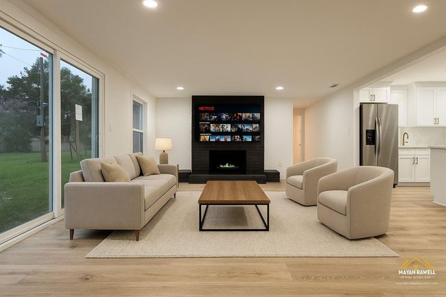 Living room - Staged Room Photo | Image 10