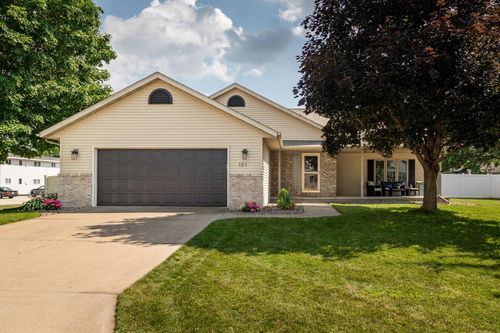 101 Dell Ave, La Crescent, MN, 55947-9665 | Card Image