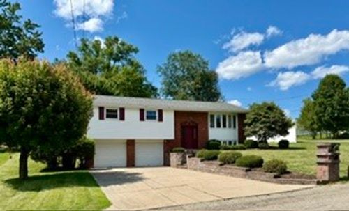 4311 Frederick Dr, New Kensington, PA, 15068-6819 | Card Image