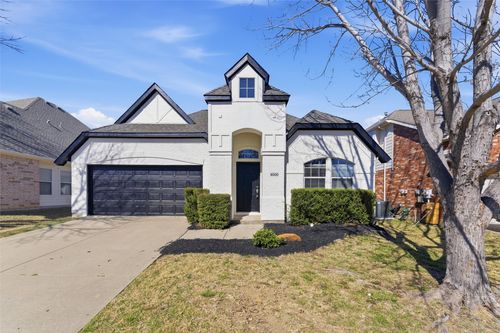 6000 Meadowglen Dr, Argyle, TX, 76226-2261 | Card Image