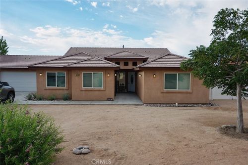16346 Teton, Victorville, CA, 92395 | Card Image