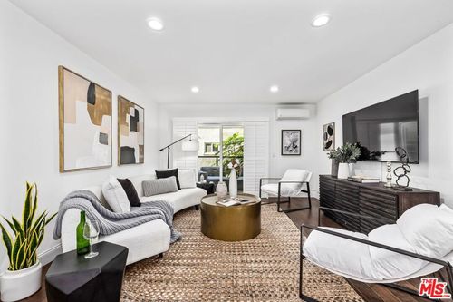 217-9005 Cynthia St, West Hollywood, CA, 90069-4520 | Card Image