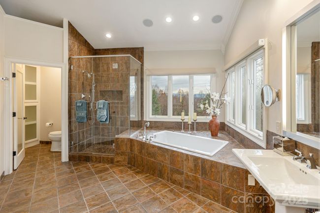 135 Poplar Loop Dr, House other with 3 bedrooms, 5 bathrooms and null parking in Flat Rock NC | Image 34