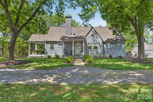 581 Hicks Creek Rd, Troutman, NC, 28166-8670 | Card Image