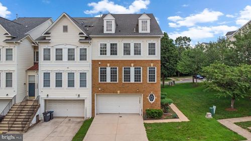 13080 Sidlaw Hills Ln, BRISTOW, VA, 20136-2688 | Card Image