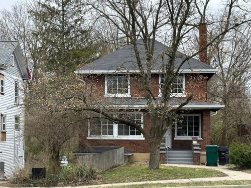 5662 Hamilton Ave, N College Hl, OH, 45224-3114 | Card Image