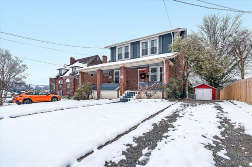 2420 Tillett Rd Sw, Roanoke, VA, 24015-4102 | Card Image