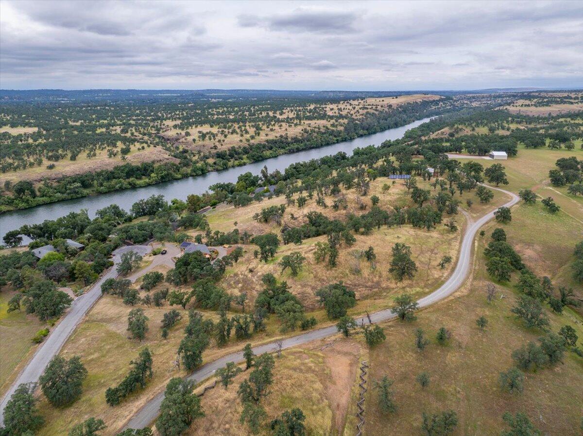 Land in Red Bluff 5