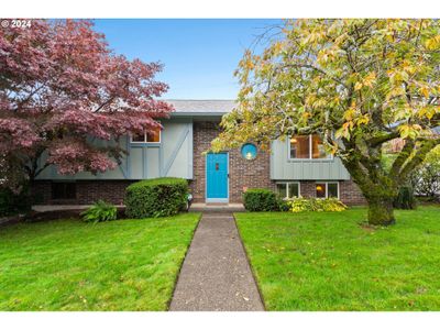 122 Ne 22 Nd Ave, House other with 3 bedrooms, 2 bathrooms and 2 parking in Camas WA | Image 1