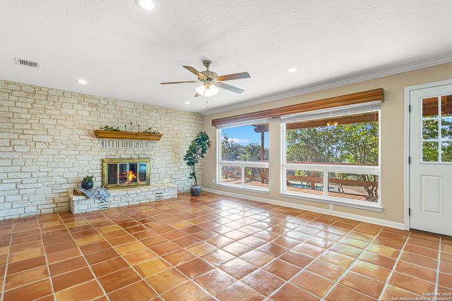 890 Live Oak, House other with 3 bedrooms, 3 bathrooms and null parking in Spring Branch TX | Image 12