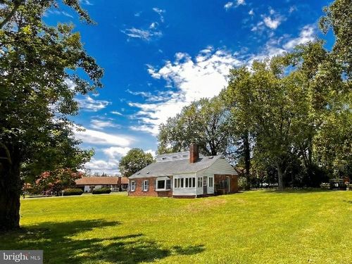 201 Buena Vista Ave, Cambridge, MD, 21613-1113 | Card Image