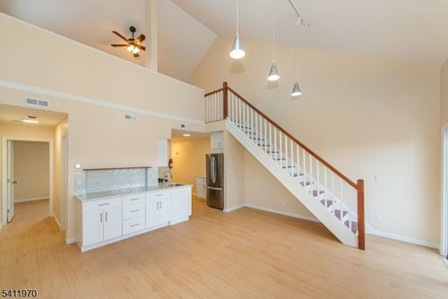 6-1 Alta Ct, Vernon, NJ, 07462-5585 | Card Image