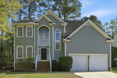 123 Streamview Dr, Cary, NC, 27519-5141 | Card Image