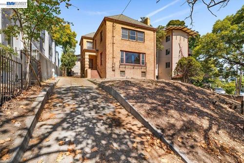 473 Crescent St, Oakland, CA, 94610 | Card Image