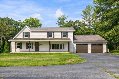 3229 Nolan Rd, Zanesville, OH, 43701-9790 | Card Image