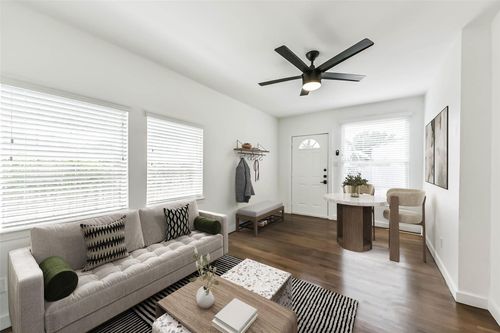 apt-3-415 Fairview Ave, Houston, TX, 77006-3041 | Card Image