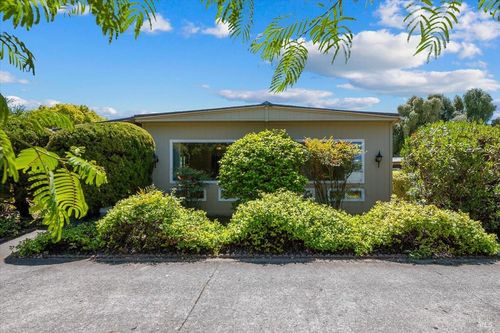 7 Chico Dr, Sonoma, CA, 95476-7310 | Card Image