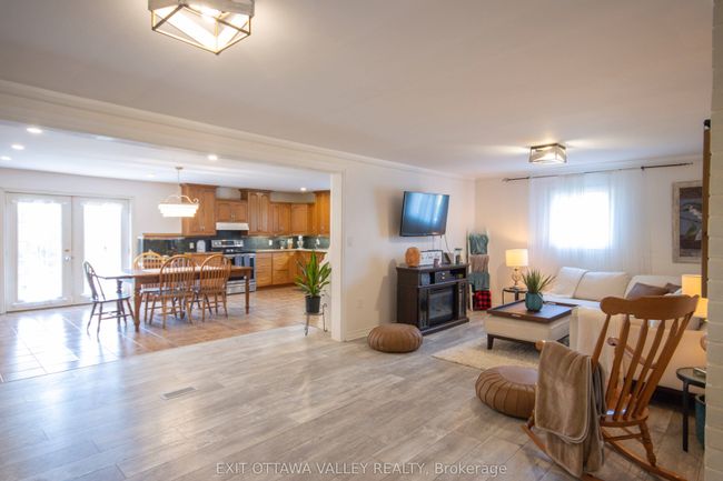 16358 Highway 60, House other with 4 bedrooms, 2 bathrooms and 8 parking in Killaloe ON | Image 12