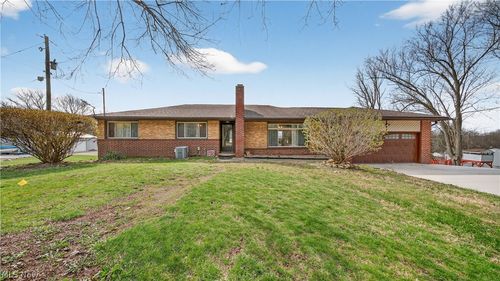 1952 Caroline Ave, Norton, OH, 44203-1452 | Card Image