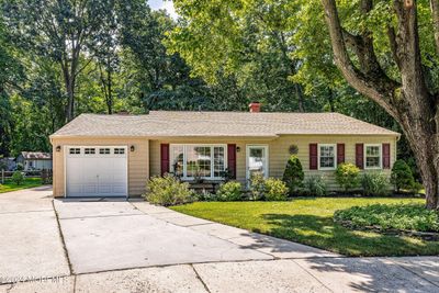 16 Eisenhower Court, House other with 3 bedrooms, 2 bathrooms and null parking in Matawan NJ | Image 1