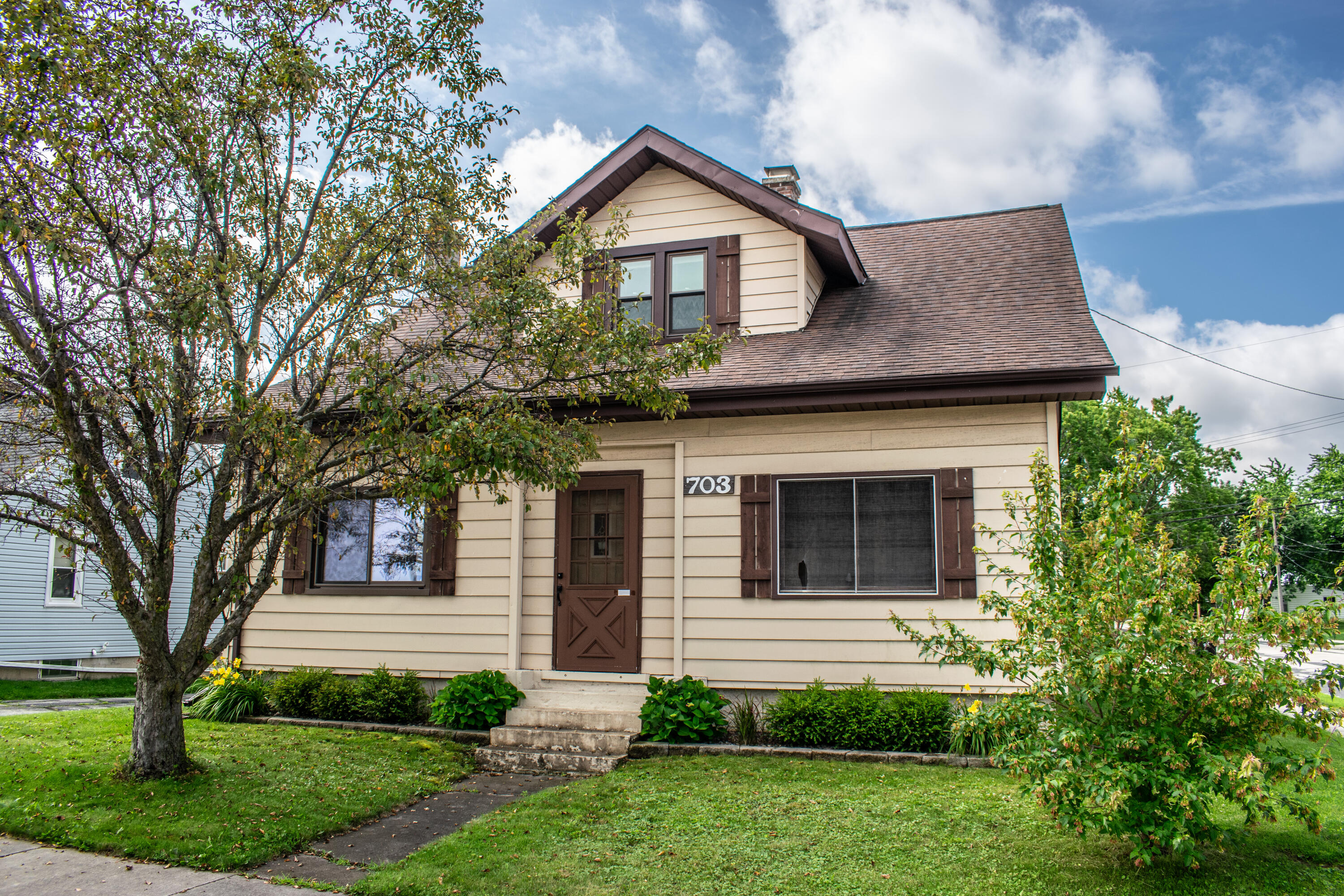 Main St, Kewaskum, WI 53040