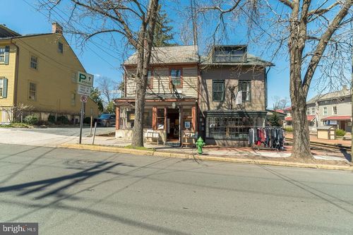 apt1-40 W Bridge St, NEW HOPE, PA, 18938-1390 | Card Image