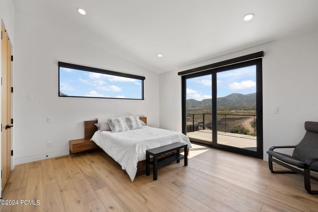 Second bedroom upper level | Image 35