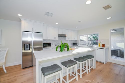 15 Camphor S, Irvine, CA, 92612-2307 | Card Image