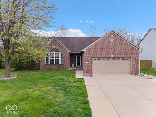 7199 Bethel Ct, Avon, IN, 46123-7317 | Card Image