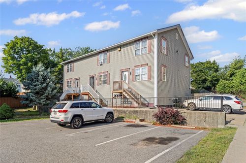 apt-6-30 Foundry St, Central Falls, RI, 02863-2355 | Card Image