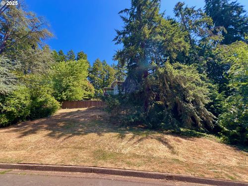 3046 Whitbeck Blvd, Eugene, OR, 97405-1991 | Card Image