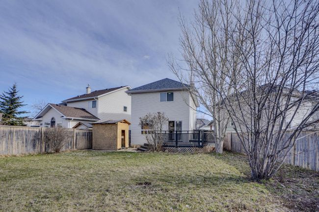 117 Coral Springs Mews Ne, Home with 3 bedrooms, 3 bathrooms and 2 parking in Calgary AB | Image 35
