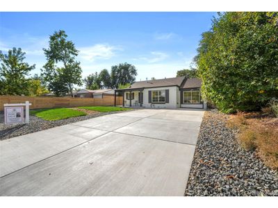 2441 Niagara St, House other with 3 bedrooms, 2 bathrooms and null parking in Denver CO | Image 2