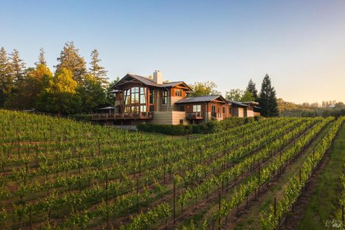 437 W Dry Creek Rd, Healdsburg, CA, 95448-9122 | Card Image
