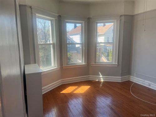 fl-2nd-41 S 12th Ave, Mount Vernon, NY, 10550-2912 | Card Image