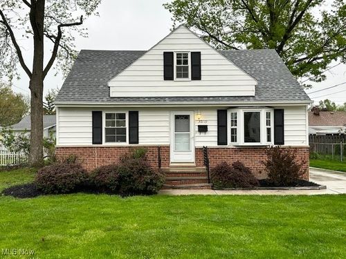 30119 Harrison St, Willowick, OH, 44095-4817 | Card Image