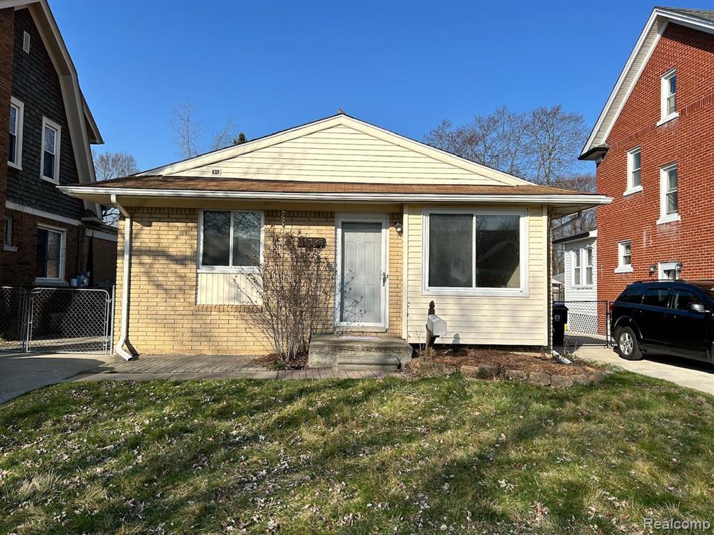Rockland , Redford, MI 48239 #1