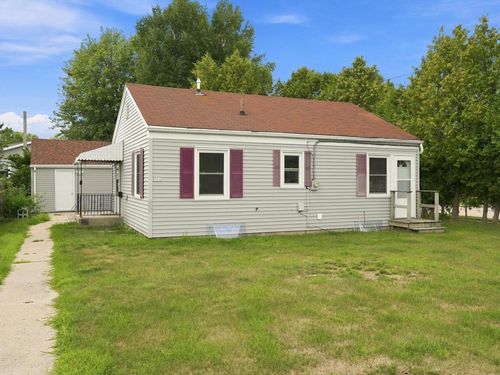 904 Raton Court, Manitowoc, WI, 54220 | Card Image