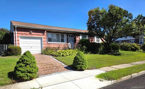 29 Oregon St, Deer Park, NY, 11729-2534 | Card Image