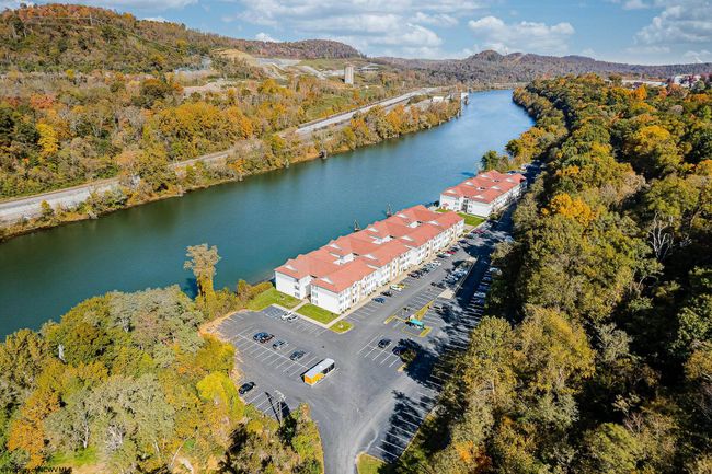 3208 - 3208 University Commons Dr, Condo with 4 bedrooms, 4 bathrooms and 3 parking in Star City WV | Image 28