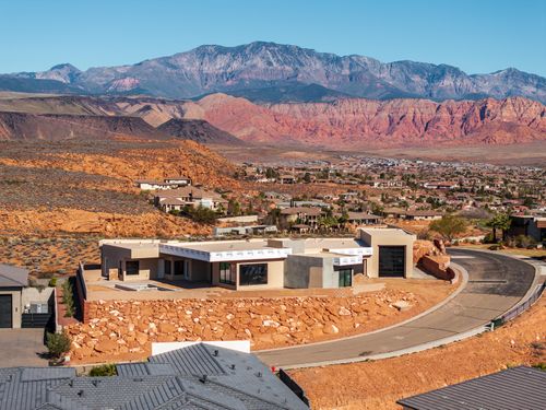 147 N Westgate Hills Dr, Washington, UT, 84780-1249 | Card Image