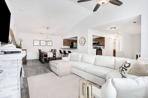 16701 Carriage Way, Northville, MI, 48168-6501 | Card Image